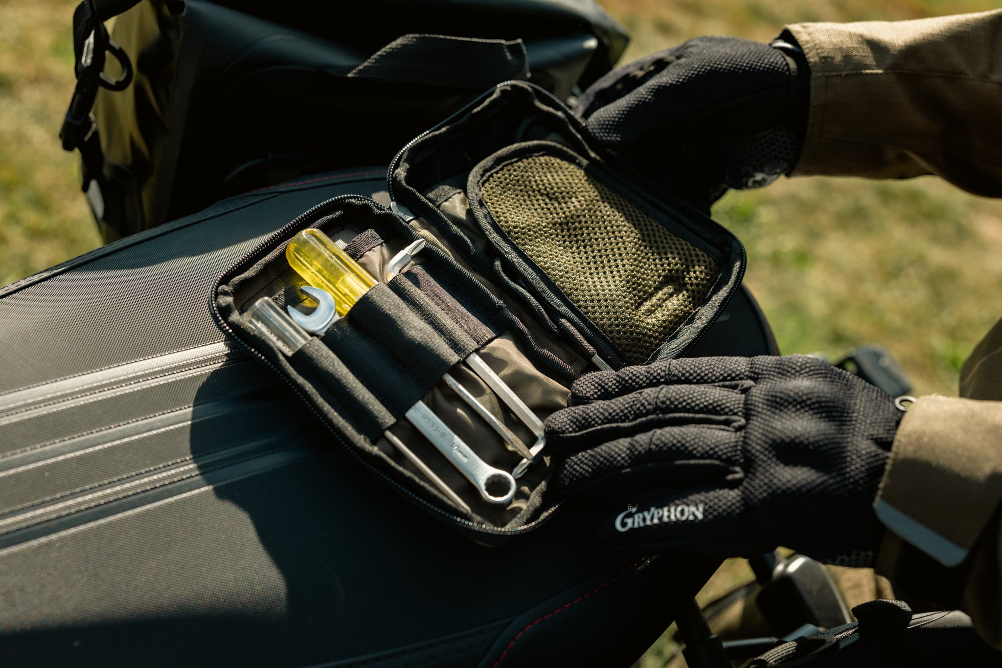 Tactical Trail Pouch